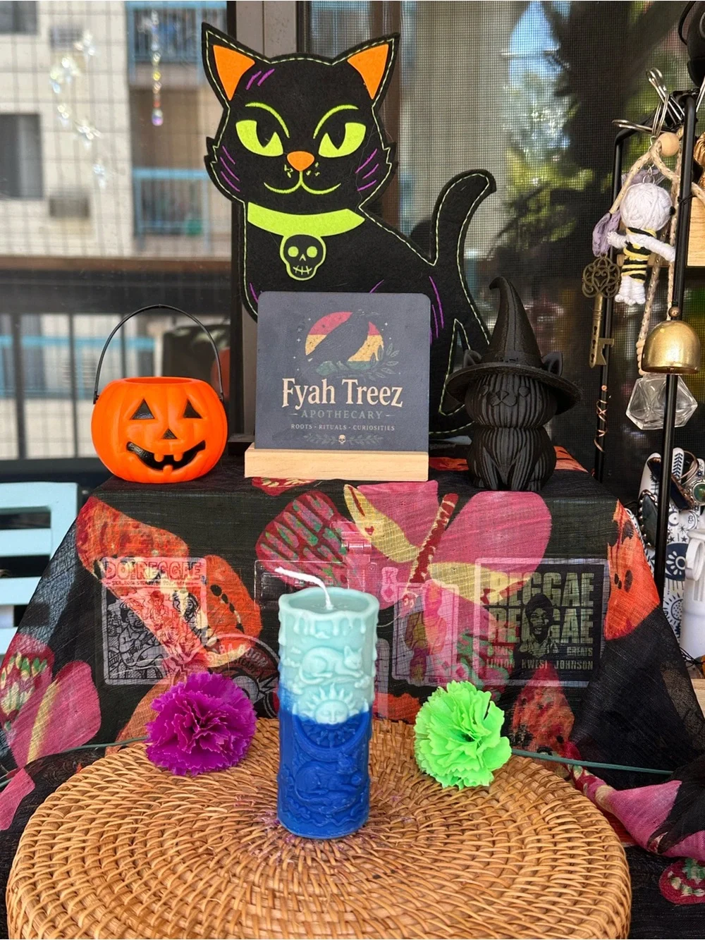 Celestial Cats Sun & Moon Candle – Blue Ombre